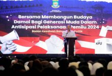 Walikota Tangerang, Arief R Wismansyah dalam penyluhan Kesbangpol. Foto: Diskominfo Kota Tangerang