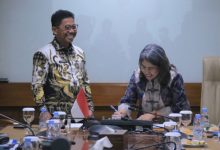 Walikota Tangerang, Sachrudin saat serah terima operasional Pasar Anyer. Foto: Antara