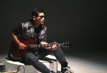 Dedy Lisan, ikon rock band Andra and The Backbone. Foto: Istimewa