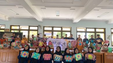 IPM SMA Muhi Yogyakarta di Panti Jompo. Foto: Yusron Ardi Darma - SMA Muhi