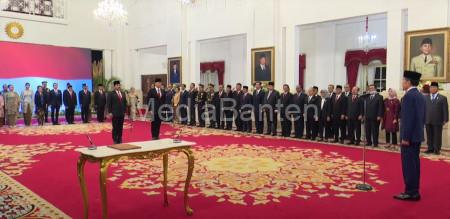 Presiden RI, Jokowi melantikan 2 Menteri Sisa Masa Jabatan. Foto: BPMI Satpres RI