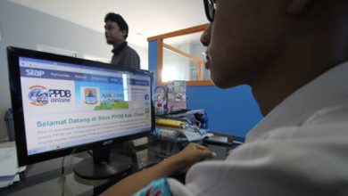 Ilustrasi PPDB SMA secara online. Foto: Istimewa