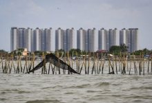 Pemagaran laut sepanjang 30,16 Km di Kabupaten Tangerang. Foto: Antara