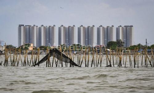 Pemagaran laut sepanjang 30,16 Km di Kabupaten Tangerang. Foto: Antara