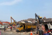 Pengelolaan sampah di TPA Rawakucing. Foto: Antara