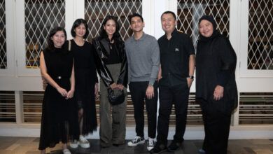 CEO Trinity, Yonathan Nugraha bersama kru. Foto: Dialogue Comms