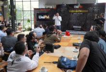 Sauasana di kantor UniPin. Foto: Humas UniPin