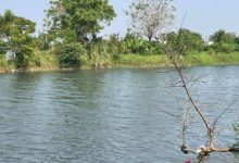 Pencemarah limbah di Sungai Ciujung Kab Serang menhyebabkan airnya menghitam dan berbau. Foto Antara