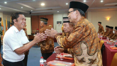 Silaturahmi Al Muktabar, Pj Gubernur Banten ke para senior di PWRI Banten. Foto: Biro Adpim Banten