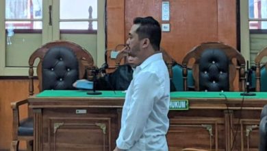 Amsal Sitepu, pembuat video profil desa yang divonis bebas oleh PN Medan. Foto Antara