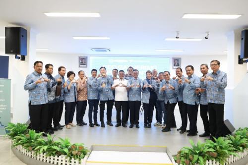 Gubernur Banten, Andra Soni dalam Gathering CEO Apindo di Tangerang. Foto: Biro Adpim Banten