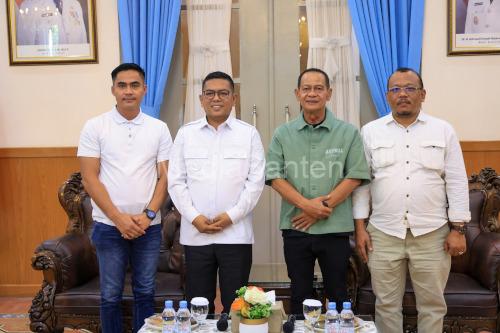 Gubernur Banten, Andra Soni bersama ASPB Kabupaten Serang. Foto Biro Adpim Banten