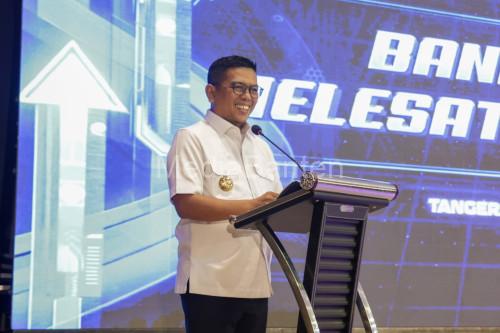 Gubernur Banten, Andra Soni. Foto: Biro Adpim Banten