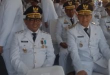 Andra Soni dan Dimyati Natakusumah dalam acar pelantikan di Istana Presiden. Foto: Biro Adpim Banten