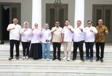 Gubernur Banten, Andra Soni bersama pengurus Formi Banten. Foto Biro Adpim Banten