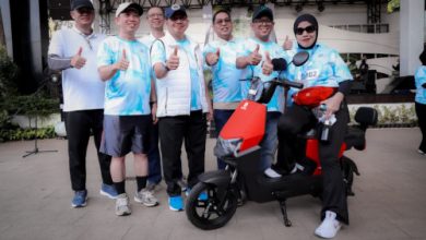 Gubernur Banten, Andra Soni mengikuti adara Fun Run 5K Wisasta Kreatif Summarecon Tangerang. Foto Biro Adpim Banten