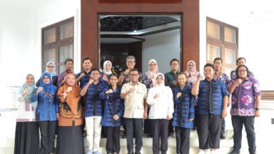 Gubernur Banten, Andra Soni melepas 4 delegasi Banten gabung dengan Gita Bahana Nusantara. Foto Biro Adpim Banten