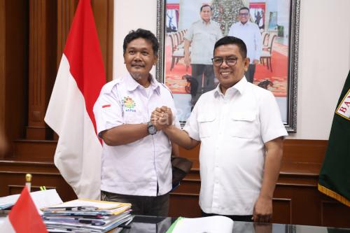 Gubernur Banten, Andra Soni bersama ASPSB Kabuten Serang. Foto Biro Adpim Banten