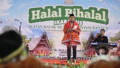 Gubernur Banten, Andra Soni pada acara Ikatan Batak Muslim di Cilegon. Foto Biro Adpim Banten