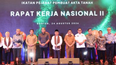 Gubernur Banten, Andra Soni dalam rapat kerja IPPAT di Tangerang. Foto Biro Adpim Banten