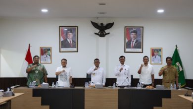 Gubernur Banten, Andra Soni rapat koordinasi dengan pengelola tol. Foto Biro Adpim Banten