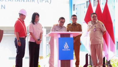 Gubernur Banten, Andra Soni dan Gubernur Jakarta, Pramono Anung hadiri MoU jual beli air curah. Foto: Antara