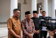 Gubernur Banten, Andra Soni dan Amurulloh, Kepala Kanwil Kemenag Banten. Foto: Biro Adpim Banten