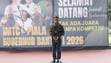 Gubernur Banten, Andra Soni membuka Kejuaraan Tenis Junior Piala Gubernur Banten. foto Biro Adpim Pemprov Banten