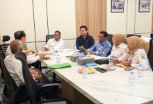 Gubernur Banten, Andra Soni saat menerima pengelola KEK Tanjung Lesung. Foto Biro Adpim Banten