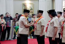 Gubernur Banten, Andra Soni dilantik menjadi Ketua Mabida Gerakan Pramuka Banten. Foto Biro Adpim Banten