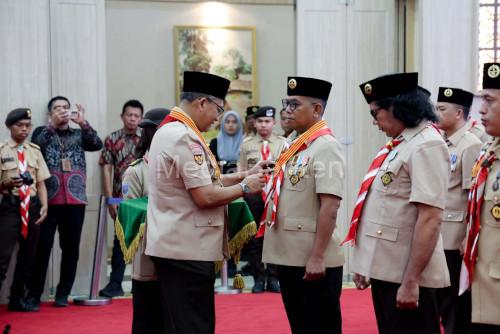 Gubernur Banten, Andra Soni dilantik menjadi Ketua Mabida Gerakan Pramuka Banten. Foto Biro Adpim Banten