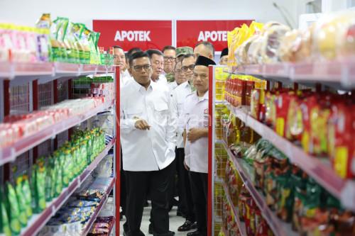 Gubernur Banten, Andra Soni di Koperasi Merah Putih Ciakar Tangerang. Foto Biro Adpim Banten