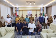 Gubernur Banten, Andra Soni bersama Lumbung Dongeng Nusantara. Foto Biro Adpim Banten