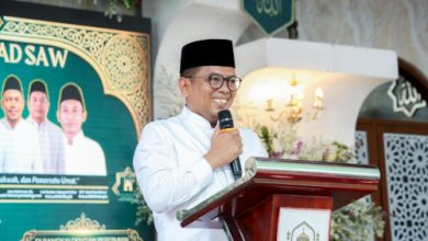Gubernur Banten, Andra Soni di sebuah masjid di Tangerang. Foto Biro Adpim Banten