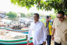 Gubernur Banten, Andra Soni bersama Wali Kota Serang, Buri Rustandi menijau Krangantu. Foto Biro Adpim Banten