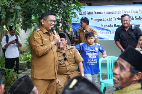 Gubernur Banten, Andra Soni saat meresmikan ruas jalan Majau - Mekarwangi. Foto Biro Adpim Banten