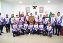 Gubernur Banten, Andra Soni melepas kontingen Pergatsi ke Kejurnas Gateball. Foto Biro Adpim Banten