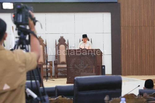 Gubernur Banten, Andra Soni di DPRD Banten. Foto Biro Adpim Pemprov Banten