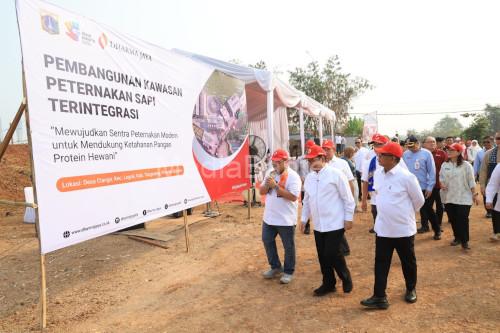 Gubernur Banten, Andra Soni dan Gubernur Jakarta Pramono Anung meninjau lokasi. Foto Biro Adpim Pemprov Banten