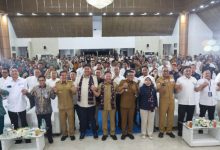 Gubernur Banten, Andra Soni bersama Mendagari Tito Karnavian dan Menteri PKP Maruarar Sirait meluncurkan program bantuan stimulan perumahan swadaya secara nasional. Foto Biro Adpim Banten
