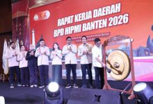 Gubernur Banten, Andra Soni membuka Rakerda Hipmi Banten. Foto Biro Adpim Banten