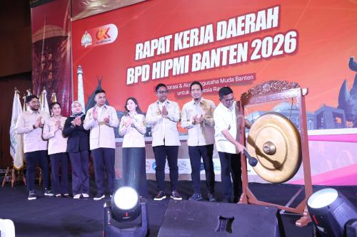 Gubernur Banten, Andra Soni membuka Rakerda Hipmi Banten. Foto Biro Adpim Banten