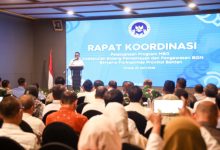 Gubernur Banten, Andra Soni dalam rapat koordinasi Program MBG. Foto Biro Adpim Banten