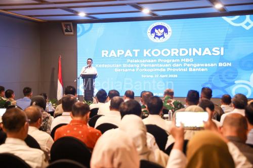 Gubernur Banten, Andra Soni dalam rapat koordinasi Program MBG. Foto Biro Adpim Banten