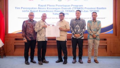 Gubernur Banten, Andra Soni menggelar rapat TPKAD, TPID dan TP2DD. foto Biro Adpim Banten