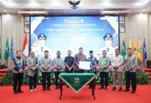 Penandangatan kerjasama Bank Banten dan sejumlah pemerintah daerah di Banten. Foto Biro Adpim Banten