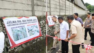Gubernur Banten, Andra Soni meresmikan ruas jalan kopi bagian dari Program Bang Andra. Foto Biro Adpim Banten