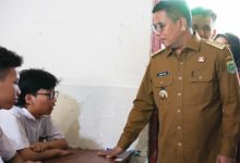Gubernur Banten, Andra Soni berkunjung ke SMA PGRI 54 Tangsel. Foto Istimewa