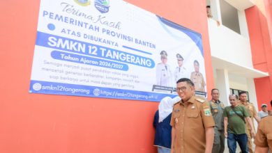 Gubernur Banten, Andra Soni di SMKN 12 yang dibangun tahun 2025. Foto Biro Adpim Banten
