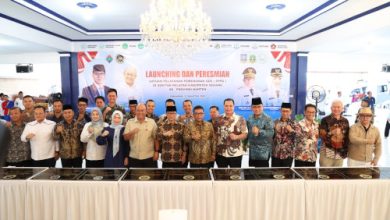 Gubernur Banten, Andra Soni menghadiri peresmian SPP ponpes Bai Mahdi di Pabuaran. Foto: Biro Adpim Banten